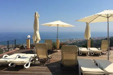 Santi Pietra Ligure