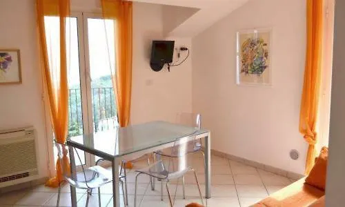 Santi Dom wakacyjny *